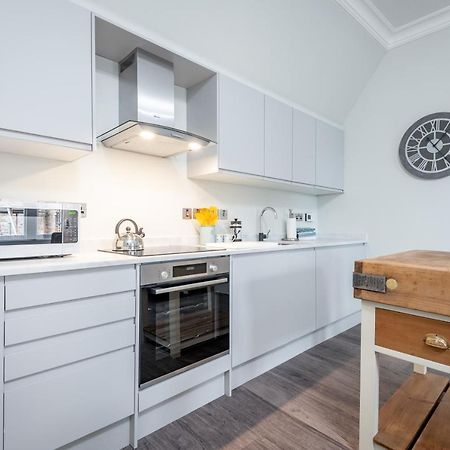 South Street Luxury Apartment * Central * Sleeps 4 St Andrews Exteriör bild